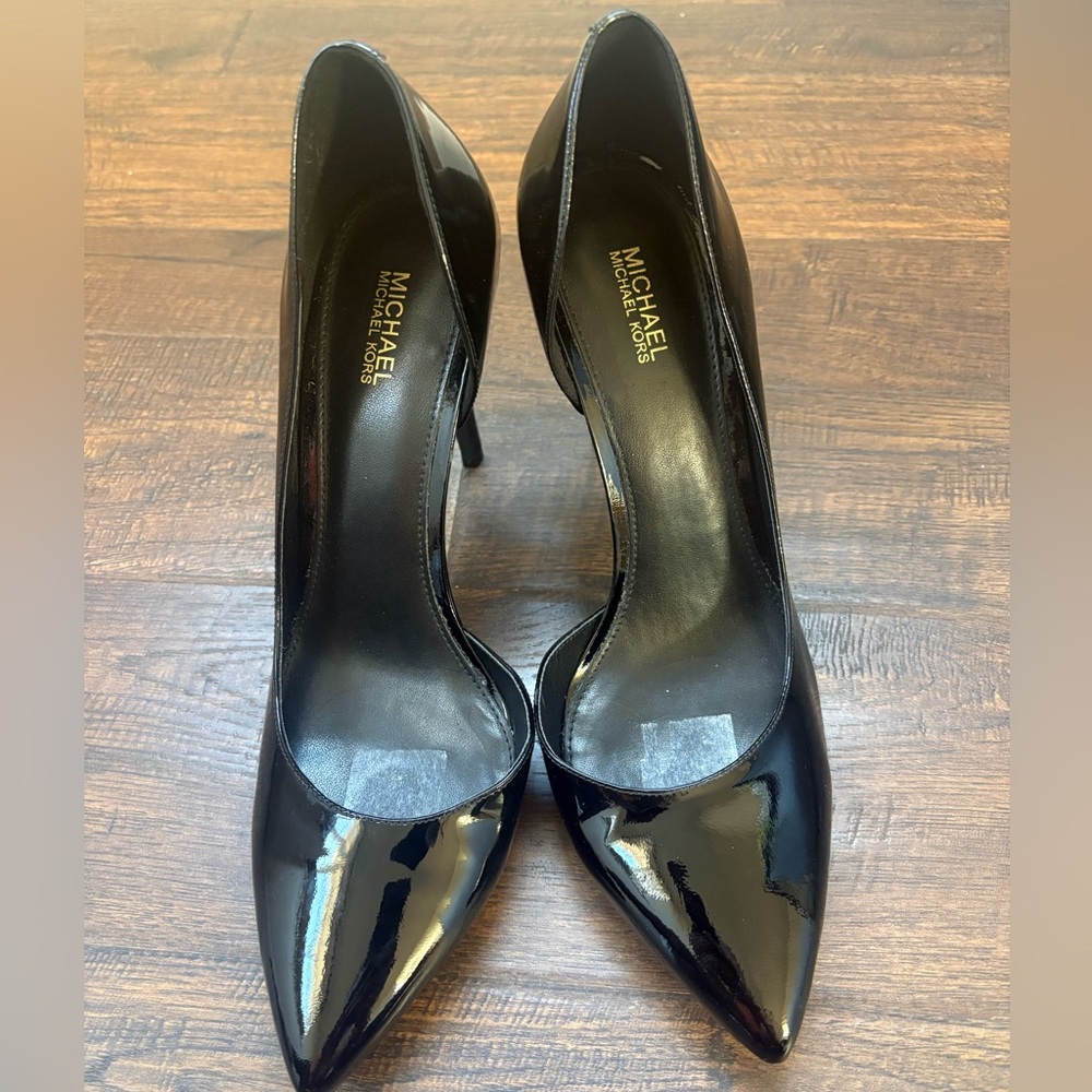 Michael Kors Black Patent Leather Pointed Toe Stiletto Heels - Picture 3 of 6